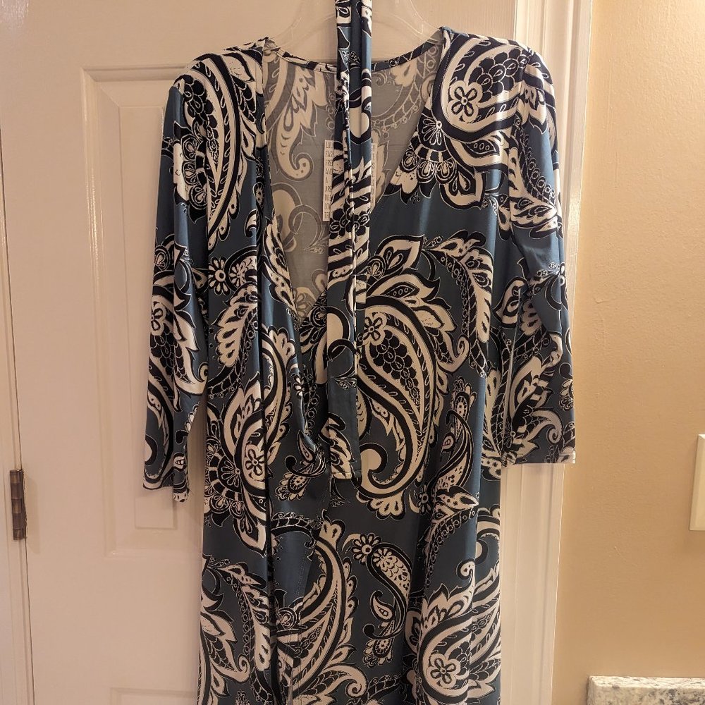 Blue + Black Paisley Lularoe Michelle Wrap Dress Size M